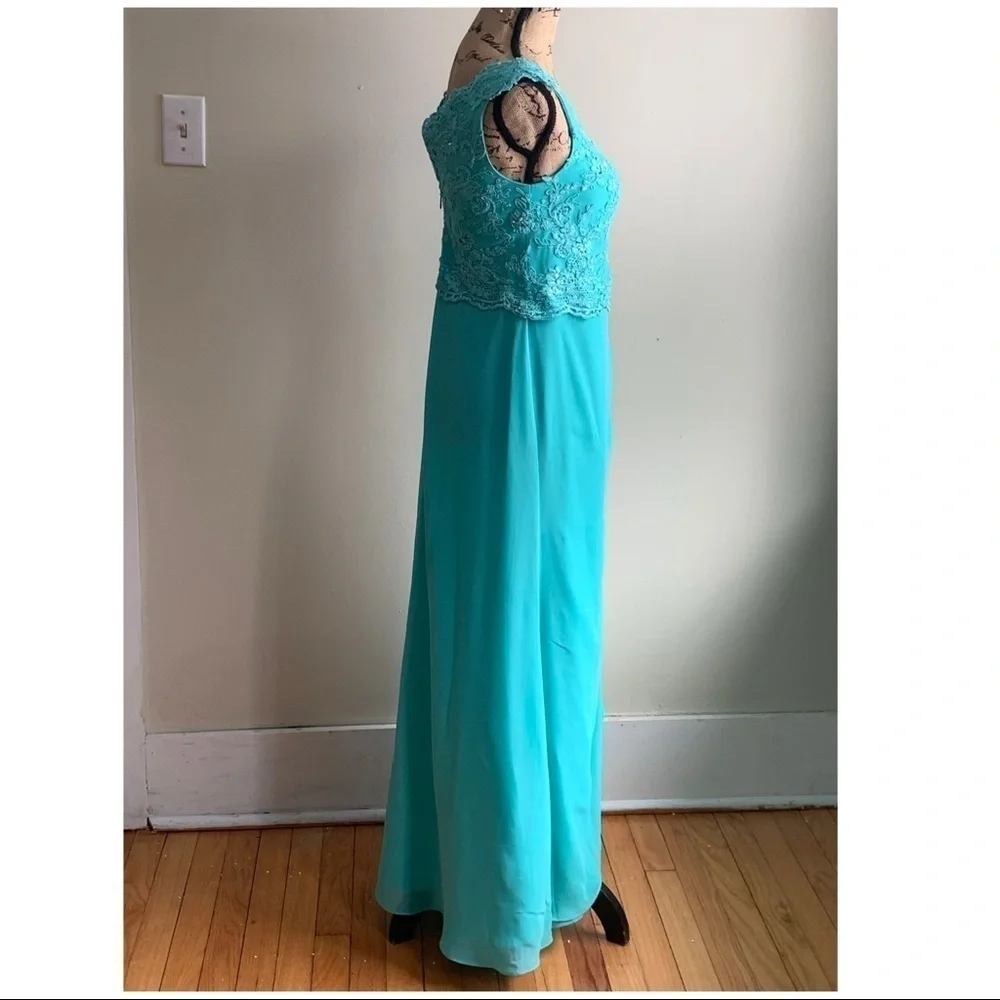 Azazi green embroidered dress size C